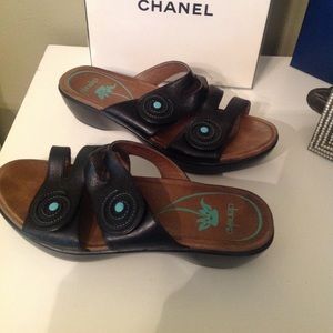 Dansko Black leather women sandal
